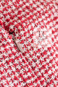 CHANEL 10C Red Metallic Gold Trim Tweed Jacket Skirt Suit 40 42 シャネル レッド メタリック ゴールド トリム フリンジ ツイード ジャケット スカート スーツ