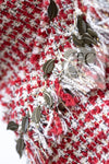 CHANEL 10C Red Metallic Gold Leaf Trim Fringe Wool Tweed Jacket Skirt Suit 36 40 シャネル レッド メタリック ゴールド 木の葉 トリム フリンジ ウール ノーカラー ツイード ジャケット スカート スーツ 即発