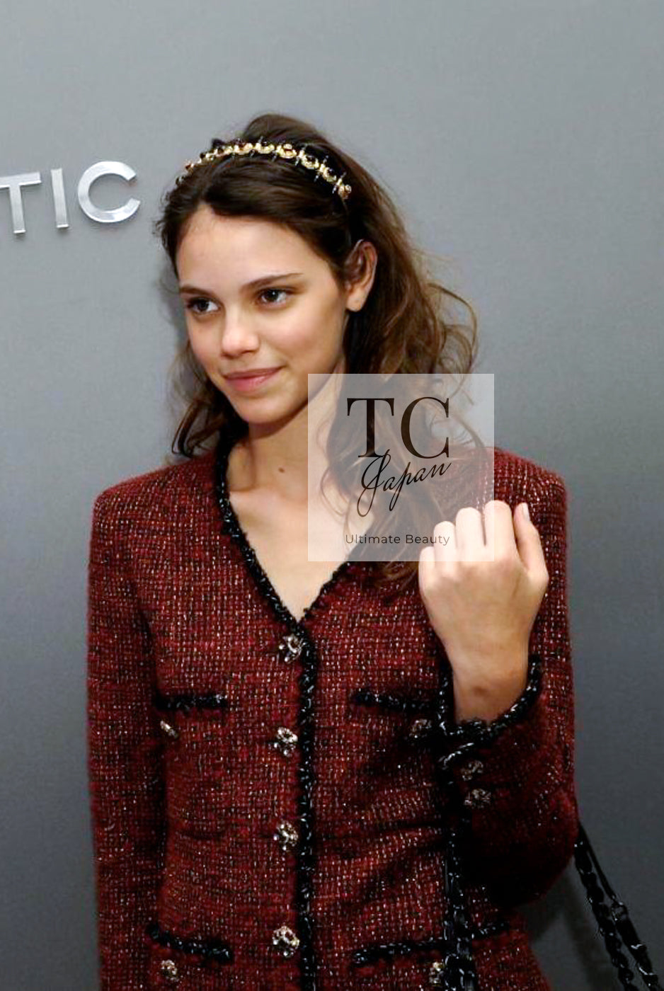 CHANEL 11A Red Black Metallic Fantasy Tweed Jacket 38 40 シャネル レッド ブラック メタリック ファンタジー ツイード ジャケット 即発 - TC JAPAN