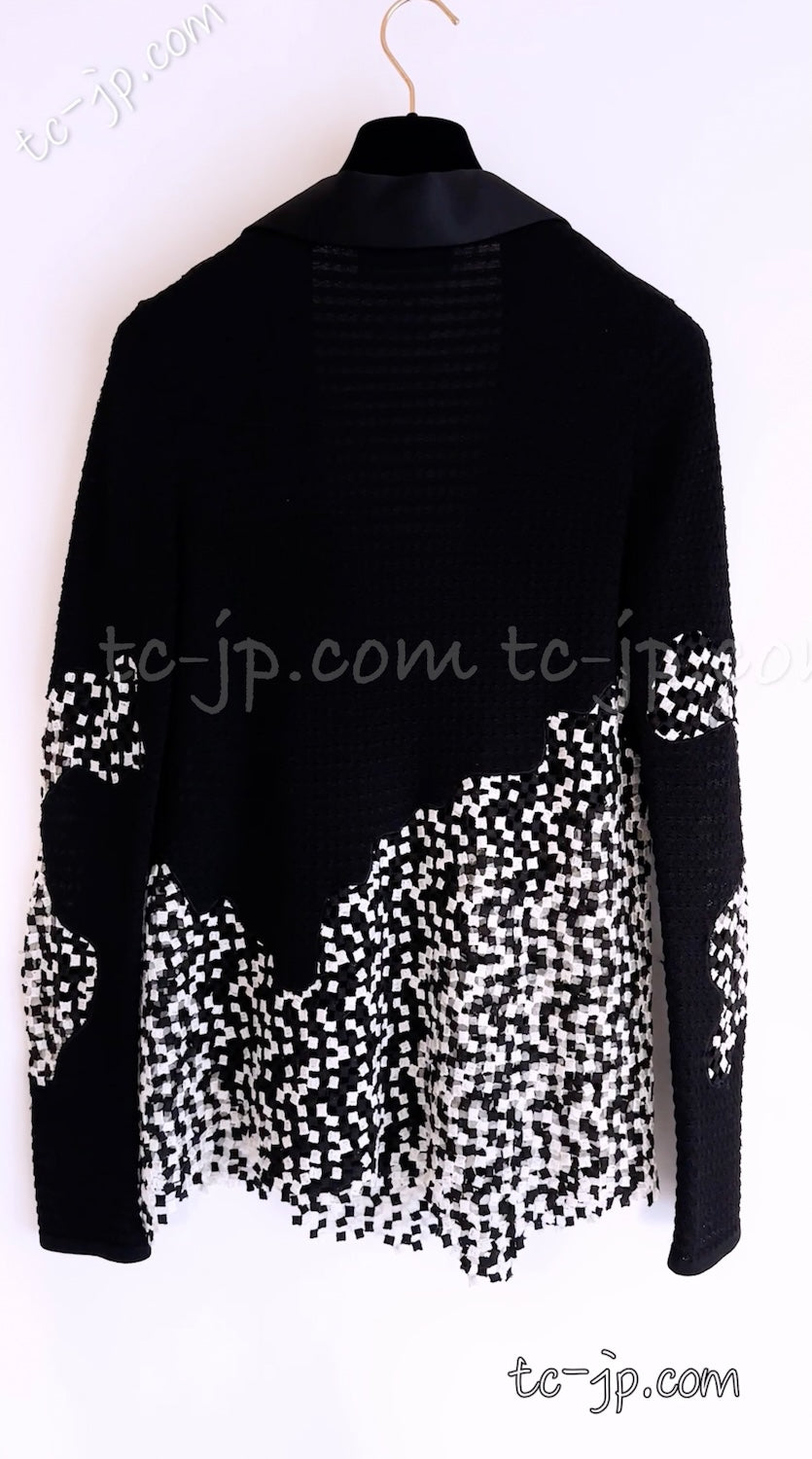 CHANEL 11S Cameron Diaz Black White Lace Cardigan Jacket Dress Set up 38 シャネル ブラック ホワイト レース カーディガン ジャケット ワンピース セットアップ 即発