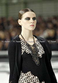 CHANEL 11S Cameron Diaz Black White Lace Cardigan Jacket Dress Set up 38 シャネル ブラック ホワイト レース カーディガン ジャケット ワンピース セットアップ 即発 - TC JAPAN