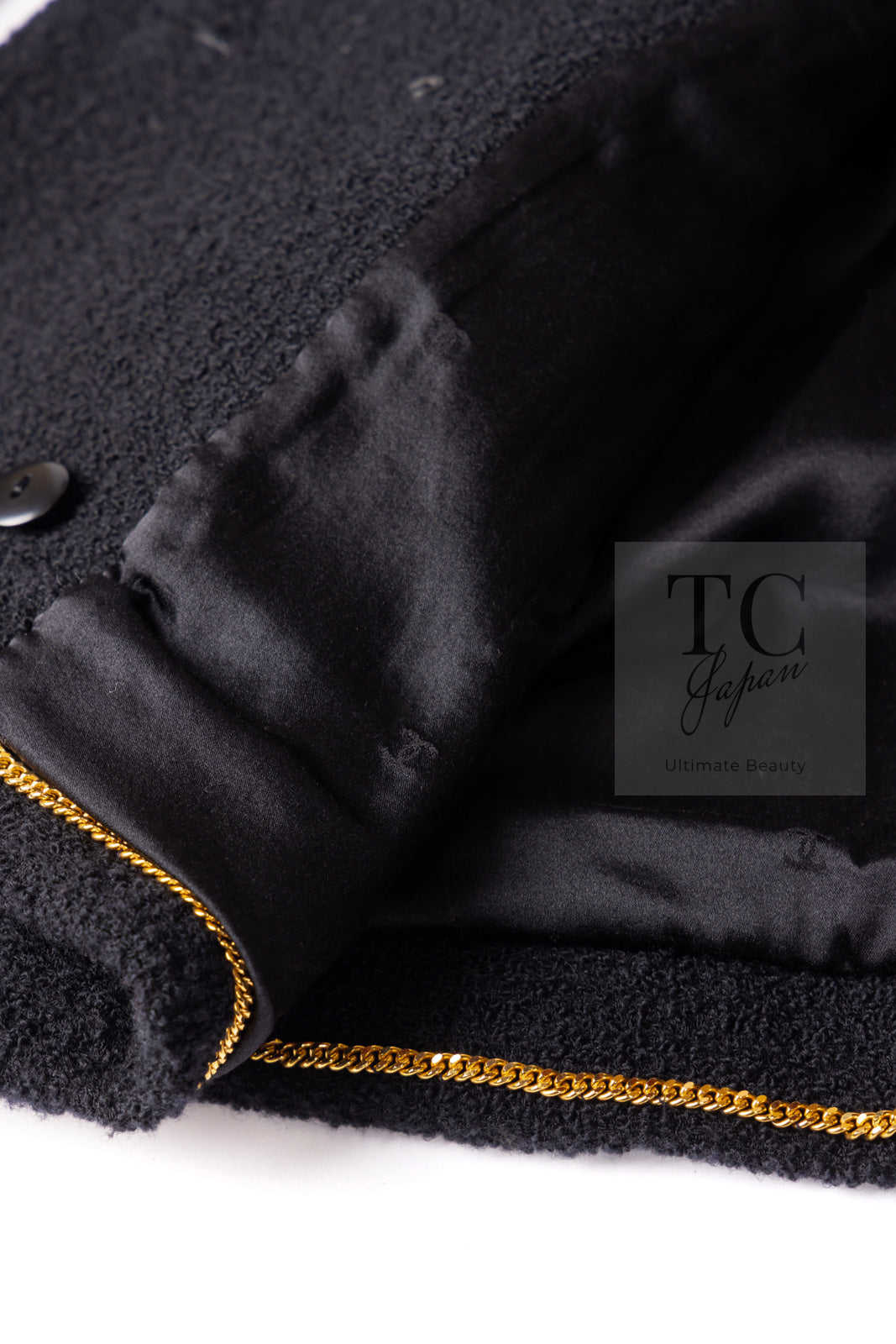 CHANEL 95A Vintage Black Wool CC Logo Buttons Double Tweed Jacket Skirt Suit 38 40 シャネル ヴィンテージ ブラック ウール CCロゴボタン ダブル ツイード ジャケット スカート スーツ 即発