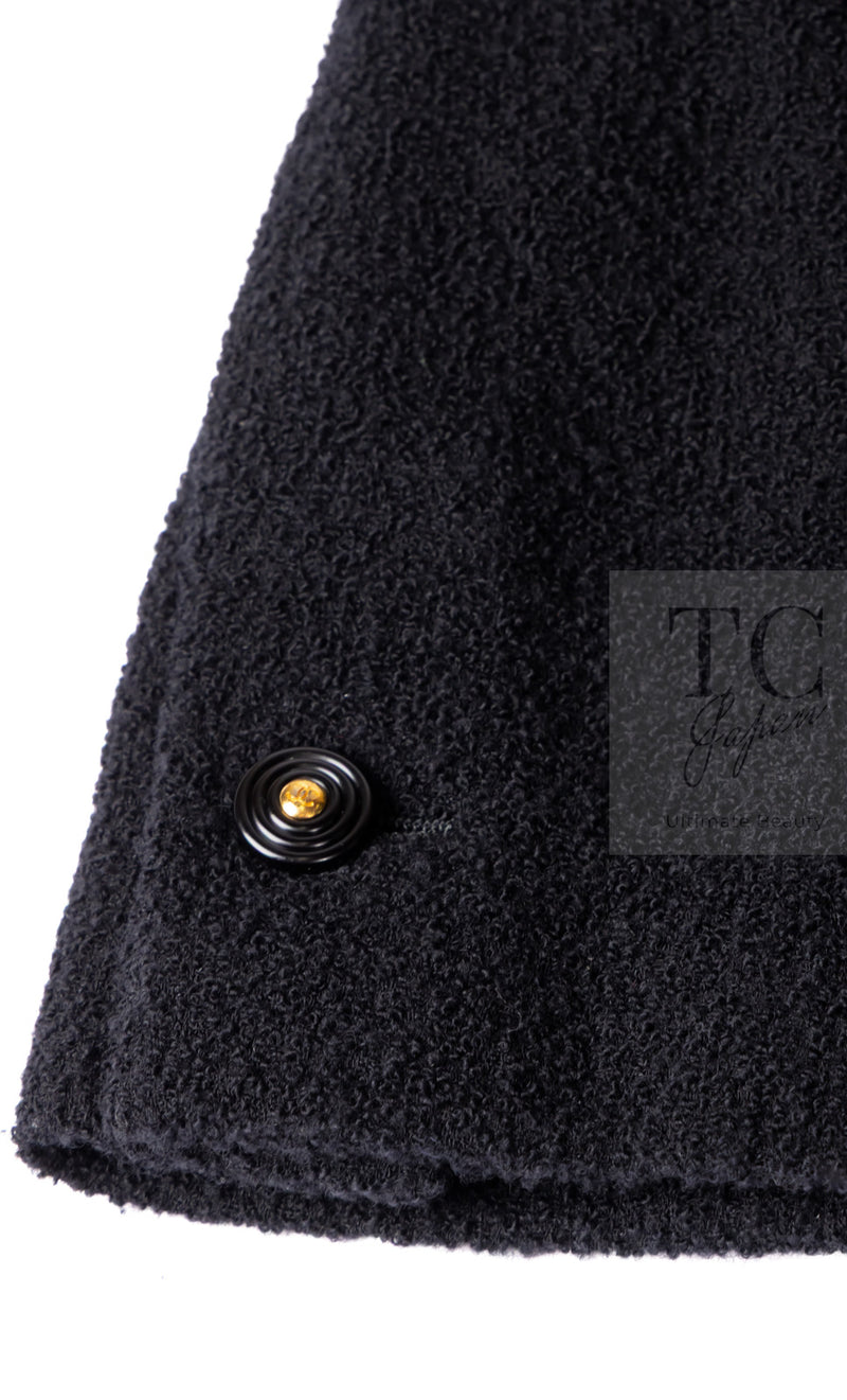 CHANEL 95A Vintage Black Wool CC Logo Buttons Double Tweed Jacket Skirt Suit 44 46 シャネル ヴィンテージ ブラック ウール CCロゴボタン ダブル ツイード ジャケット スカート スーツ 即発