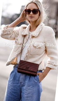 CHANEL 07A Creme Ivory Gold Chain Trim Wool Tweed Jacket 34 36 38 シャネル クリーム アイボリー ゴールド チェーン トリム ウール ツイード ジャケット 即発