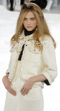 CHANEL 07A Creme Ivory Gold Chain Trim Wool Tweed Jacket 34 36 38 シャネル クリーム アイボリー ゴールド チェーン トリム ウール ツイード ジャケット 即発 - TC JAPAN