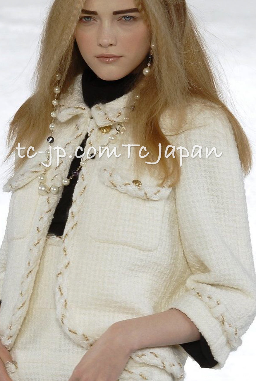 CHANEL 07A Creme Ivory Gold Chain Trim Wool Tweed Jacket Skirt Suit 38 シャネル クリーム アイボリー ゴールド チェーン トリム ウール ツイード ジャケット スカート スーツ 即発