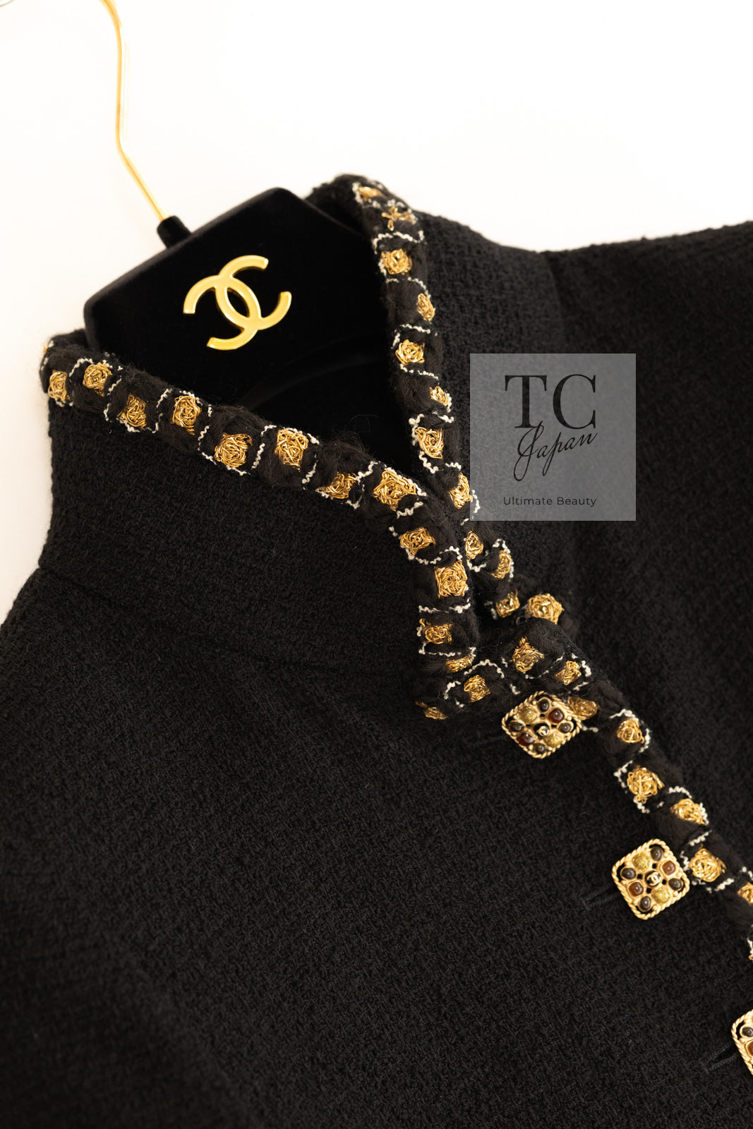 CHANEL 11PF Black Gold Gripoix Buttons Wool Jacket Skirt Suit Cameron Diaz 38 シャネル ブラック ゴールド グリポア宝石ボタン ウール ジャケット スカート スーツ キャメロン ディアス