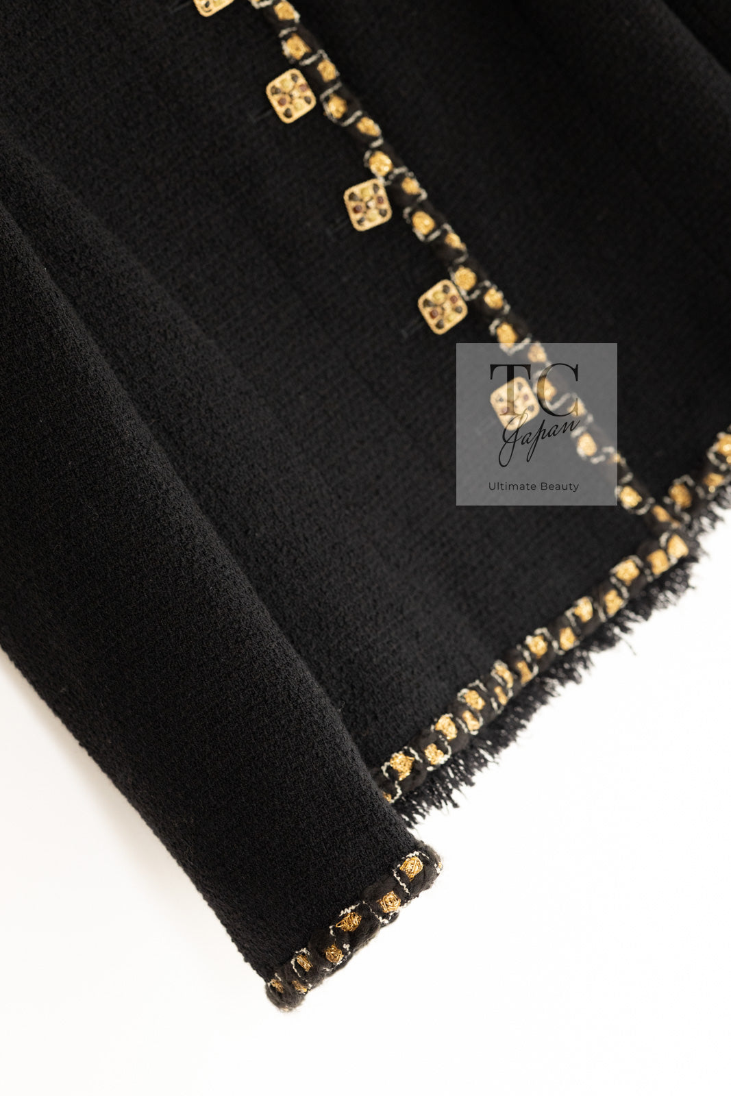 CHANEL 11PF Black Gold Gripoix Buttons Wool Jacket Skirt Suit Cameron Diaz 38 シャネル ブラック ゴールド グリポア宝石ボタン ウール ジャケット スカート スーツ キャメロン ディアス 即発