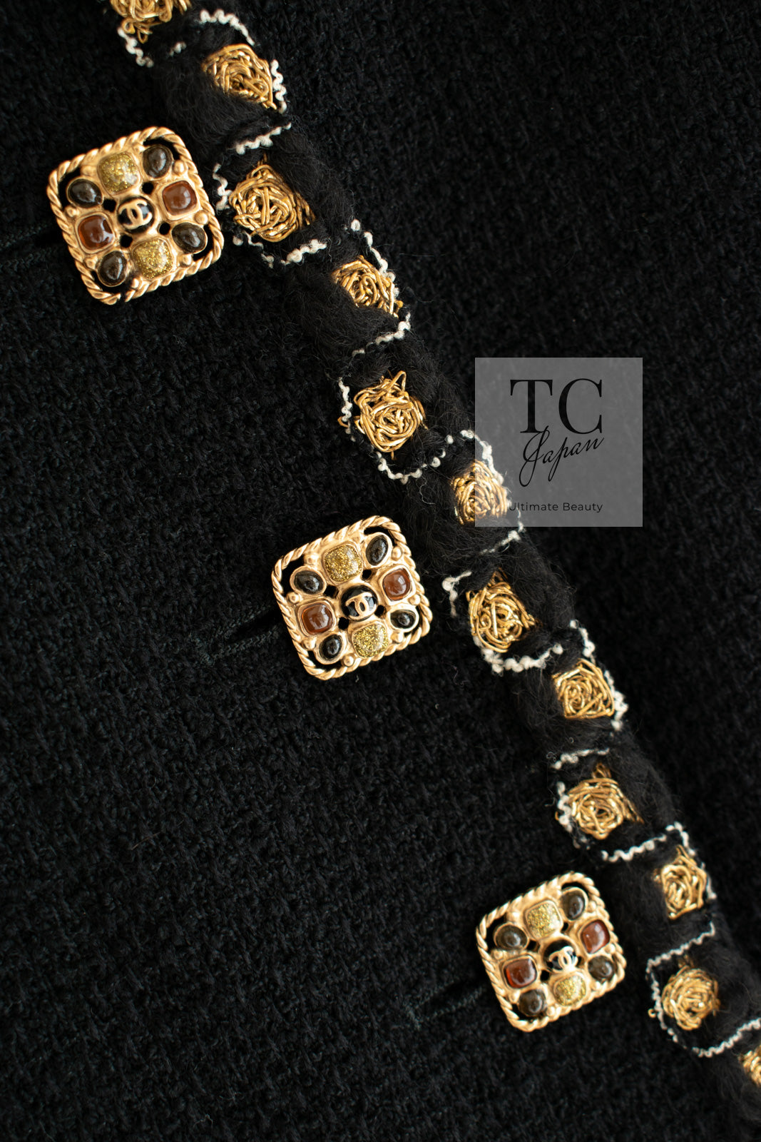 CHANEL 11PF Black Gold Gripoix Buttons Wool Jacket Skirt Suit Cameron Diaz 38 シャネル ブラック ゴールド グリポア宝石ボタン ウール ジャケット スカート スーツ キャメロン ディアス 即発