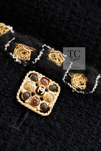 CHANEL 11PF Black Gold Gripoix Buttons Wool Jacket Skirt Suit Cameron Diaz 38 シャネル ブラック ゴールド グリポア宝石ボタン ウール ジャケット スカート スーツ キャメロン ディアス 即発