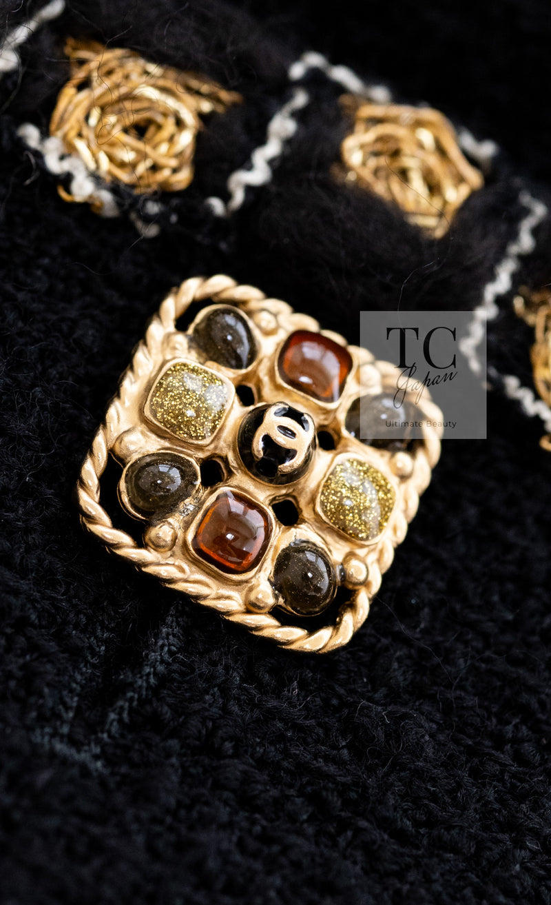 CHANEL 11PF Black Gold Gripoix Buttons Wool Jacket Skirt Suit Cameron Diaz 38 シャネル ブラック ゴールド グリポア宝石ボタン ウール ジャケット スカート スーツ キャメロン ディアス 即発