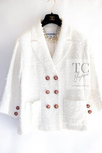 CHANEL 17PS White Ivory Lion CC Button Tweed Double Jacket 42 44 シャネル ホワイト アイボリー ライオン CC ボタン ツイード ダブル ジャケット 即発