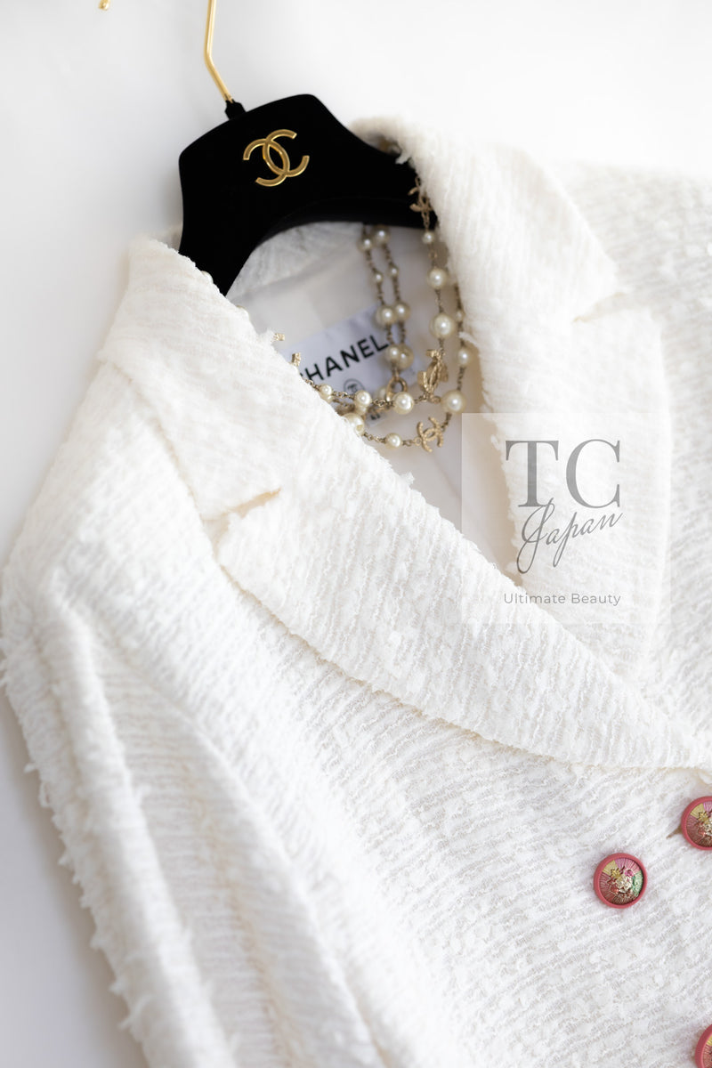 CHANEL 17PS White Ivory Lion CC Button Tweed Double Jacket 42 44 シャネル ホワイト アイボリー ライオン CC ボタン ツイード ダブル ジャケット 即発