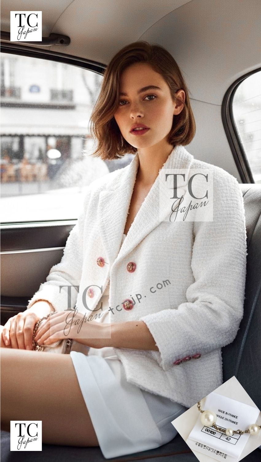 CHANEL 17PS White Ivory Lion CC Button Tweed Double Jacket 42 44 シャネル ホワイト アイボリー ライオン CC ボタン ツイード ダブル ジャケット 即発