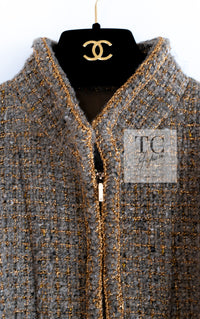 CHANEL 19PF Olive Gray Gold Zipper Wool Tweed Jacket 36 シャネル オリーブ グレー ゴールド ジッパー ウール ツイード ジャケット 即発