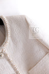 CHANEL 21PF White Ivory CC Logo Metiers D’art Jacket 34 36 シャネル ジャケット ホワイト アイボリー CC ロゴ メティエダール 即発