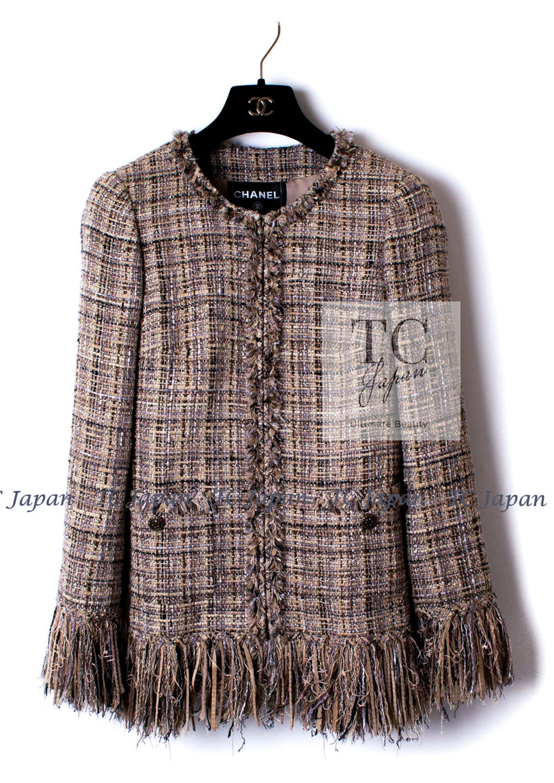 CHANEL 10A Beige Fringe Trimmed Goat Skin Tweed Jacket Skirt Suit 38 シャネル ベージュ フリンジ トリム ゴート スキン ツイード ジャケット スカート スーツ 即発