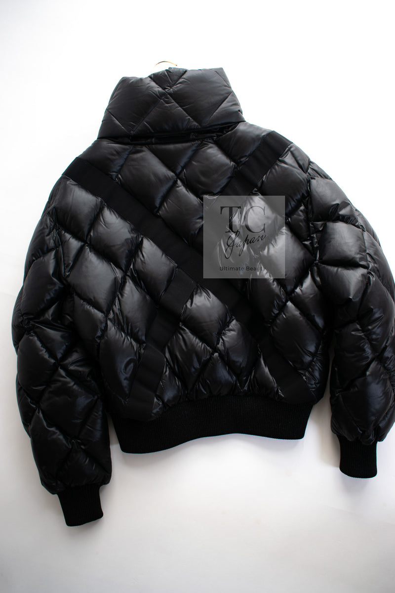 CHANEL 19N Black CC Logo Puffer Down Jacket Coat 36 38 シャネル ココ ネージュ ブラック ココマーク フード付き ブルゾン ダウン ジャケット 即発