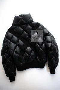 CHANEL 19N Black CC Logo Puffer Down Jacket Coat 36 38 シャネル ココ ネージュ ブラック ココマーク フード付き ブルゾン ダウン ジャケット 即発