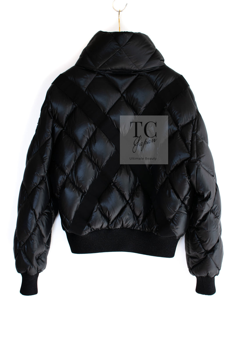 CHANEL 19N Black CC Logo Puffer Down Jacket Coat 36 38 シャネル ココ ネージュ ブラック ココマーク フード付き ブルゾン ダウン ジャケット 即発