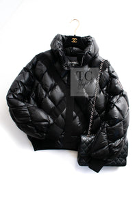 CHANEL 19N Black CC Logo Puffer Down Jacket Coat 36 38 シャネル ココ ネージュ ブラック ココマーク フード付き ブルゾン ダウン ジャケット 即発