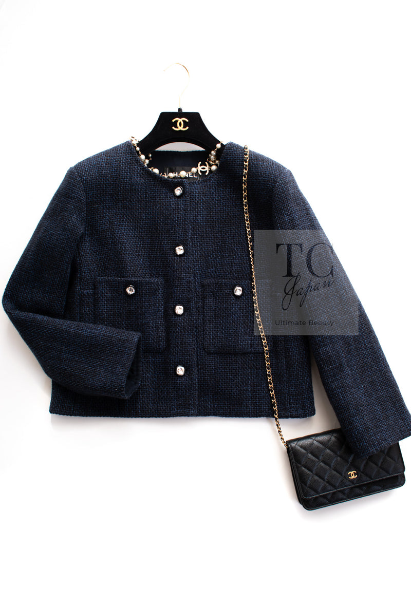 CHANEL 21B Black Navy CC Crystal Embellished Buttons Wool Tweed Jacket 34 シャネル ブラック ネイビー 紺 クリスタル CC ロゴ ボタン ウール ツイード ジャケット