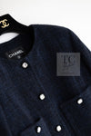 CHANEL 21B Black Navy CC Crystal Embellished Buttons Wool Tweed Jacket 34 シャネル ブラック ネイビー 紺 クリスタル CC ロゴ ボタン ウール ツイード ジャケット