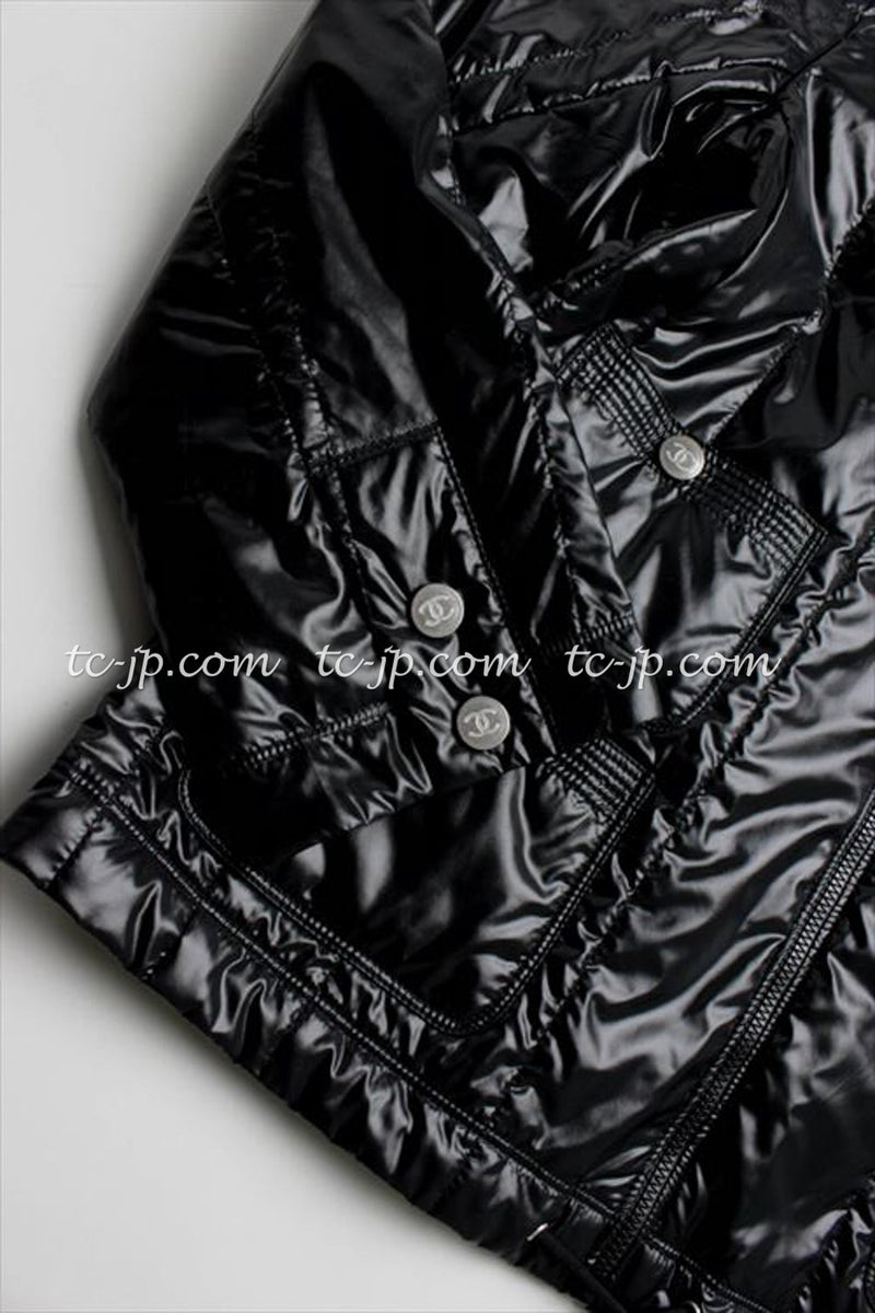 CHANEL 12S Black Zipper Jacket Hood CC Buttons 38 シャネル ブラック ブルゾン パーカー CC ジッパー ジャケット フード付 即発