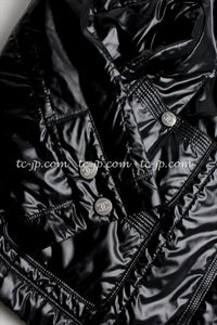 CHANEL 12S Black Zipper Jacket Hood CC Buttons 38 シャネル ブラック ブルゾン パーカー CC ジッパー ジャケット フード付 即発