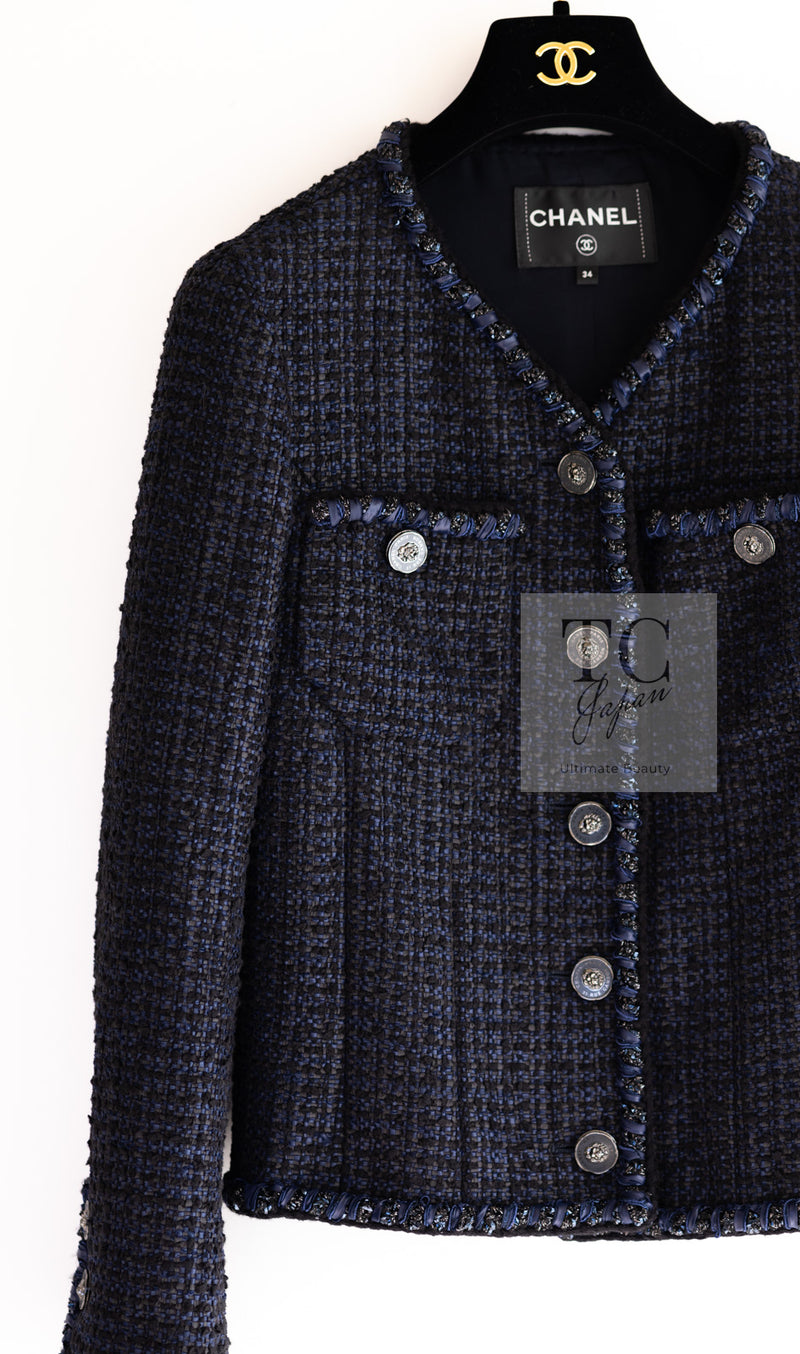 CHANEL 22PS Black Dark Navy Blue Lion Button Tweed Jacket 34 36 シャネル ブラック ダーク ネイビー ブルー ライオン ボタン ツイード ジャケット 即発