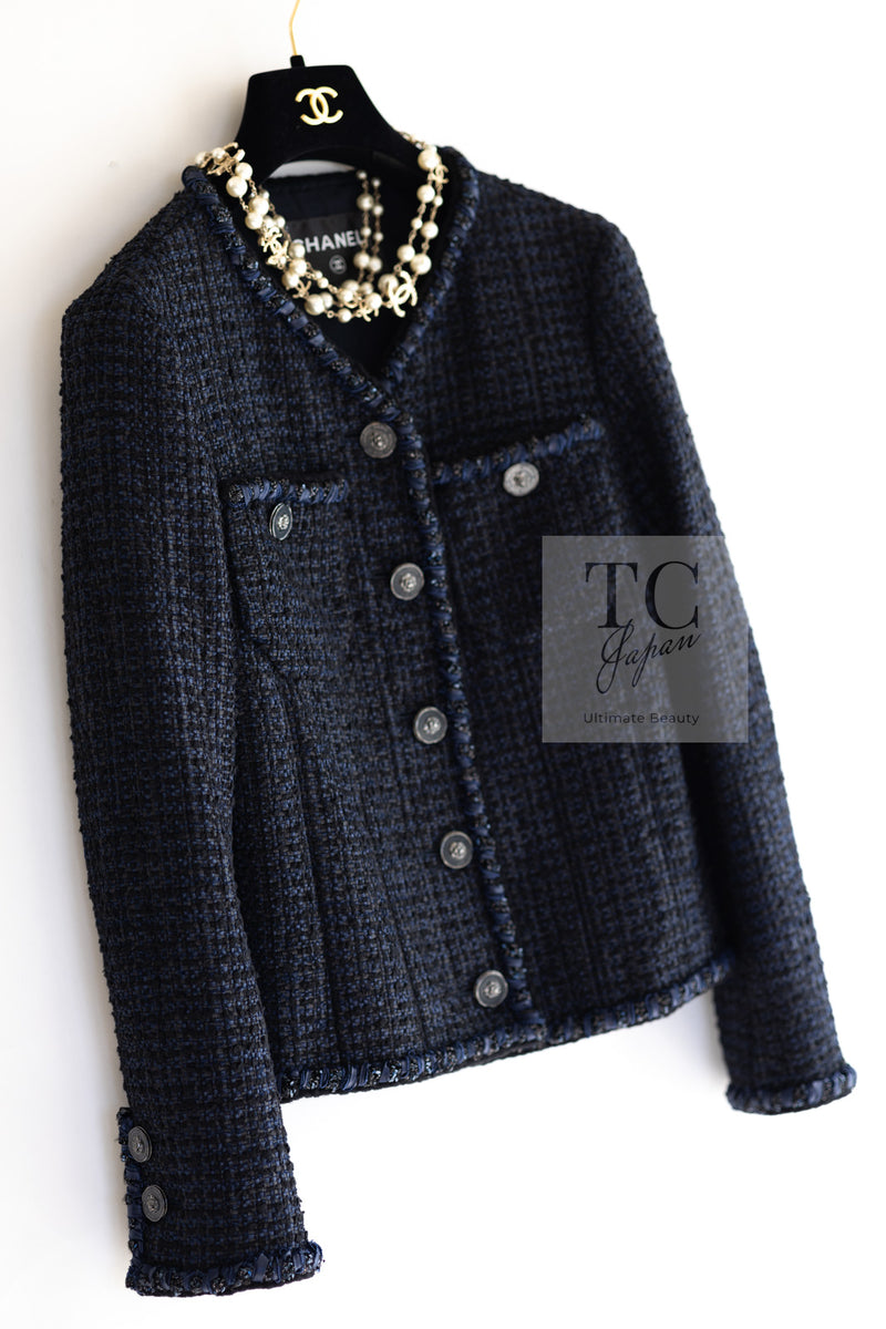 CHANEL 22PS Black Dark Navy Blue Lion Button Tweed Jacket 34 36 シャネル ブラック ダーク ネイビー ブルー ライオン ボタン ツイード ジャケット 即発