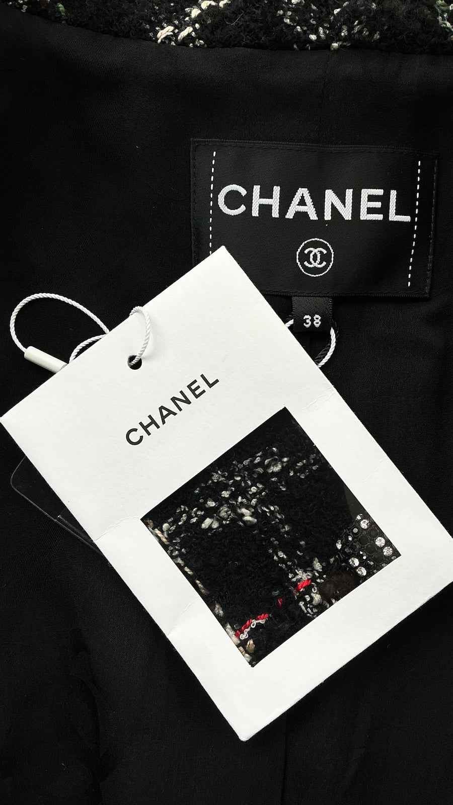 CHANEL 22A Black Multicolor Rhinestone Buttons Tweed Jacket 40 シャネル ブラック マルチカラー コットン ウール ラインストーン ボタン ツイード ジャケット 即発 - TC JAPAN