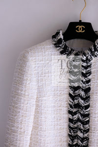 CHANEL 20B Ivory White Ecru Black Braided Trim Collarless Tweed Jacket 34 シャネル アイボリー ホワイト ブラック ブレード トリム ノーカラー ツイード ジャケット 即発