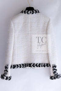 CHANEL 20B Ivory White Ecru Black Braided Trim Collarless Tweed Jacket 34 シャネル アイボリー ホワイト ブラック ブレード トリム ノーカラー ツイード ジャケット 即発