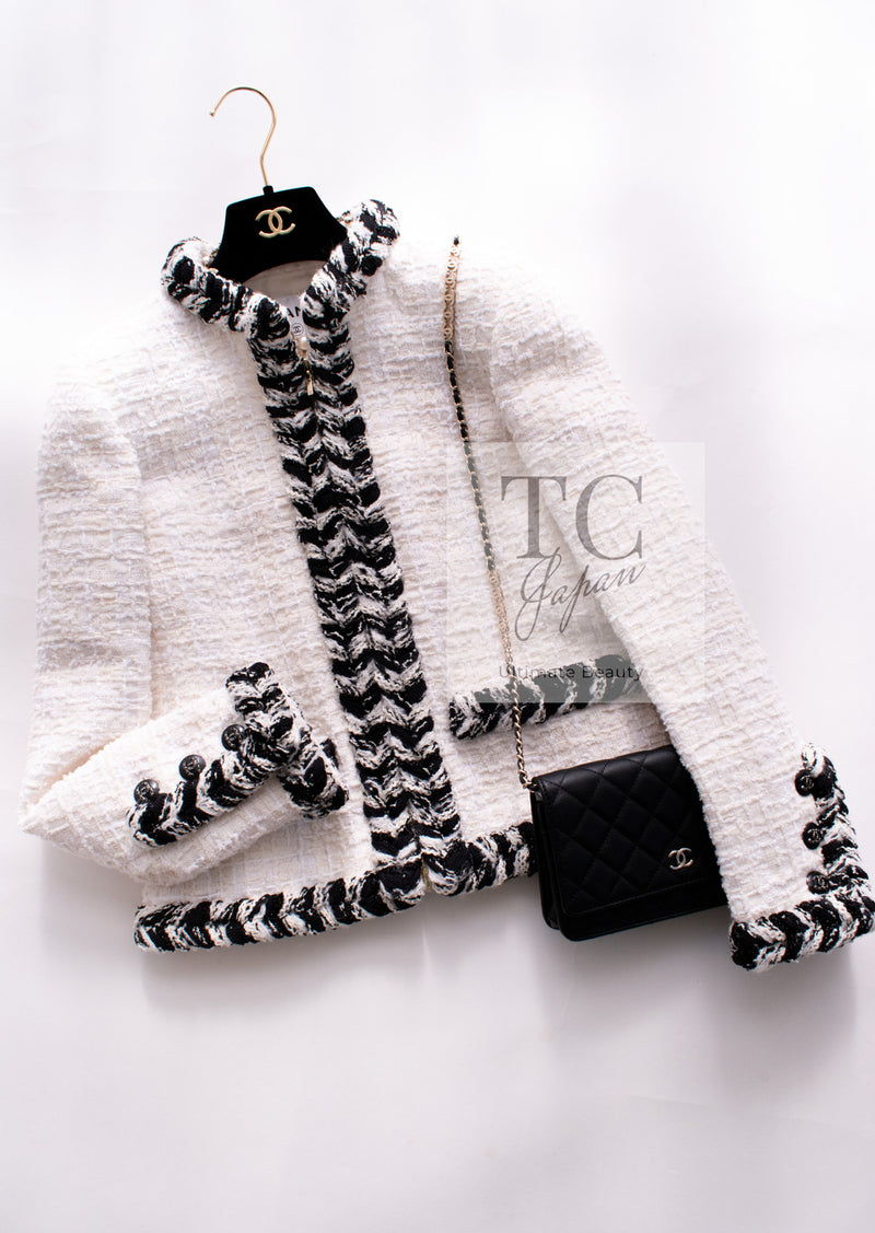 CHANEL 20B Ivory White Ecru Black Braided Trim Collarless Tweed Jacket 34 シャネル アイボリー ホワイト ブラック ブレード トリム ノーカラー ツイード ジャケット 即発