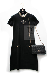 CHANEL 09A Black Cashmere Deer Decoration Knit Dress 34 シャネル ブラック カシミヤ 100% ココボタン 鹿 装飾 ニット ワンピース 即発