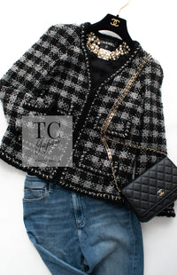 CHANEL 11A Black Silver Metallic Gripox Buttons Jacket 36 シャネル ブラック シルバー メタリック グリポワ宝石ボタン ジャケット 即発