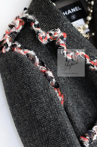 CHANEL 13PF Gray Black Trim Wool Tweed Jacket 36 38 シャネル グレー ブラック トリミング ウール ツイード ジャケット 即発