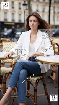 CHANEL 12S Tweed Jacket Blazer White Double Breasted CC Logo Buttons Embroidered Logo 40 シャネル ツイード ジャケット ブレザー ホワイト ダブルブレスト CCロゴボタン 刺繍ロゴ 即発