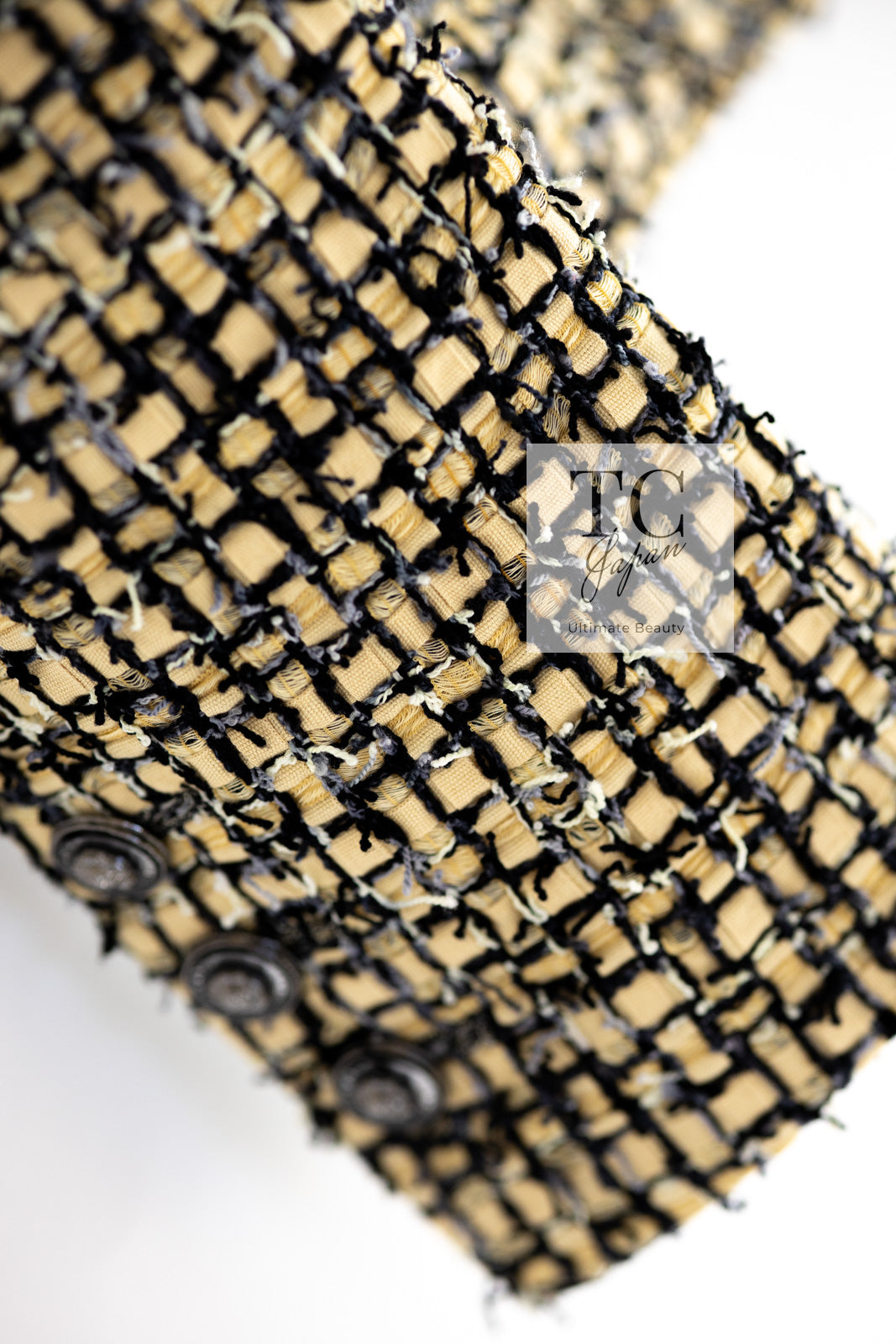 22PシャネルCHANEL黄ショートカーデジャケットライオンボタンP72469 22PシャネルCHANEL黄ショートカーデジャケットライオンボタン