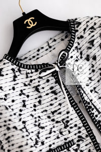 CHANEL 95C Vintage White Black Ribbon Tweed Jacket 34 シャネル ヴィンテージ ホワイト ブラック リボン ツイード ジャケット 即発