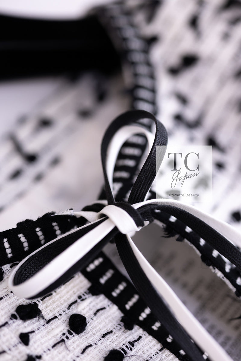 CHANEL 95C Vintage White Black Ribbon Tweed Jacket 34 シャネル ヴィンテージ ホワイト ブラック リボン ツイード ジャケット 即発