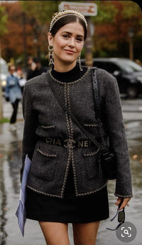 CHANEL 19B Black Llama Wool Chain Trim Jacket 38 40 シャネル ブラック ラマ ウール チェーン トリミング ジャケット 即発 - TC JAPAN