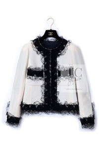 CHANEL 10C Ginza Limited Ivory Black Tulle Trimming Wool Silk Jacket 34 シャネル 銀座限定 アイボリー ブラック チュール レース トリミング ジャケット 即発