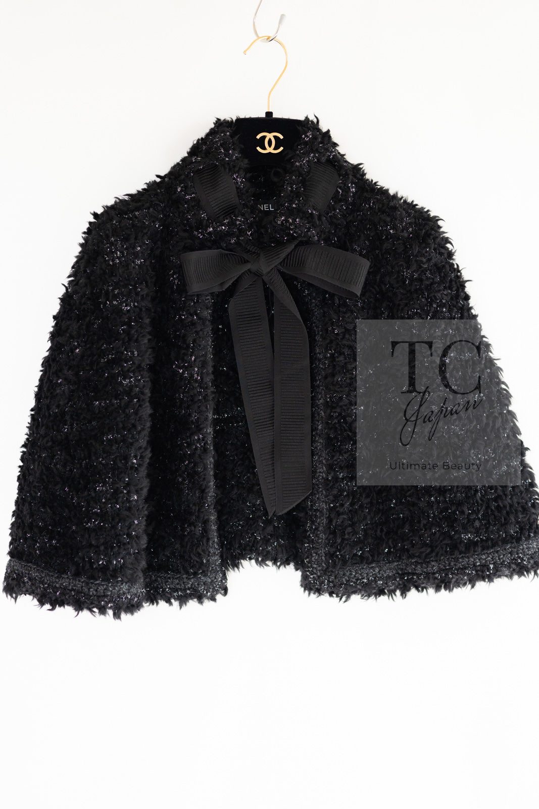 CHANEL 16PF Black Metallic Ribbon Jacket Poncho Cardigan Cape 38 40 シャネル ブラック メタリック リボン マント ジャケット カーディガン ポンチョ ケープ 即発