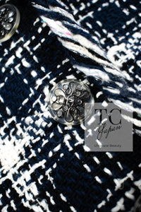 CHANEL 18S Navy Blue Ivory Checked Cotton Collarless Tweed Jacket Skirt Suit 42 シャネル ネイビー ブルー アイボリー チェック コットン ノーカラー ツイード ジャケット スカート スーツ 即発