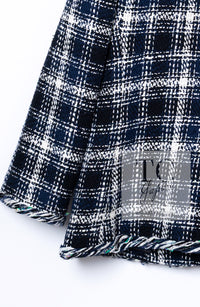 CHANEL 18S Navy Blue Ivory Checked Cotton Collarless Tweed Jacket 36 38 シャネル ネイビー ブルー アイボリー チェック コットン ノーカラー ツイード ジャケット 即発