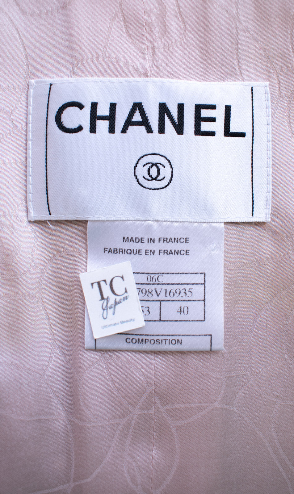 CHANEL 06C pink beige tweed CC logo button women's jacket / シャネル レディース ピンク ベージュ ツイード CCロゴ ボタン ジャケット