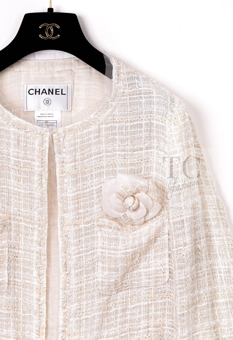 CHANEL 06C Ivory Creme Sequin Embellishments Cardigan Jacket 40 シャネル アイボリー クリーム スパンコール カーディガン ジャケット 即発