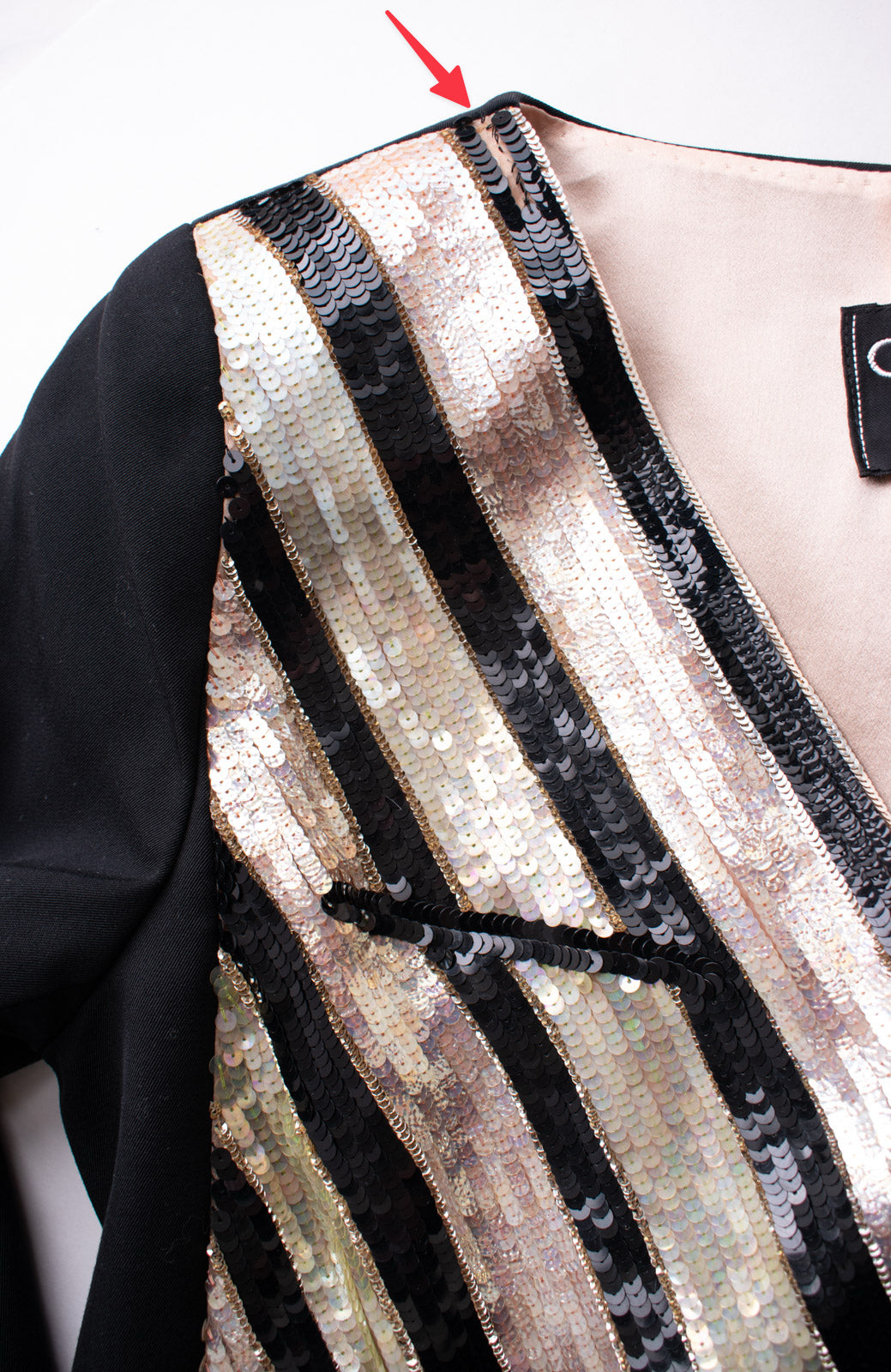 CHANEL 00T Vintage Black Beige Pink Wool Silk Sequin Embellishments Jacket 36 38 シャネル ヴィンテージ ブラック ベージュ ピンク ウール シルク スパンコール装飾 ジャケット 即発